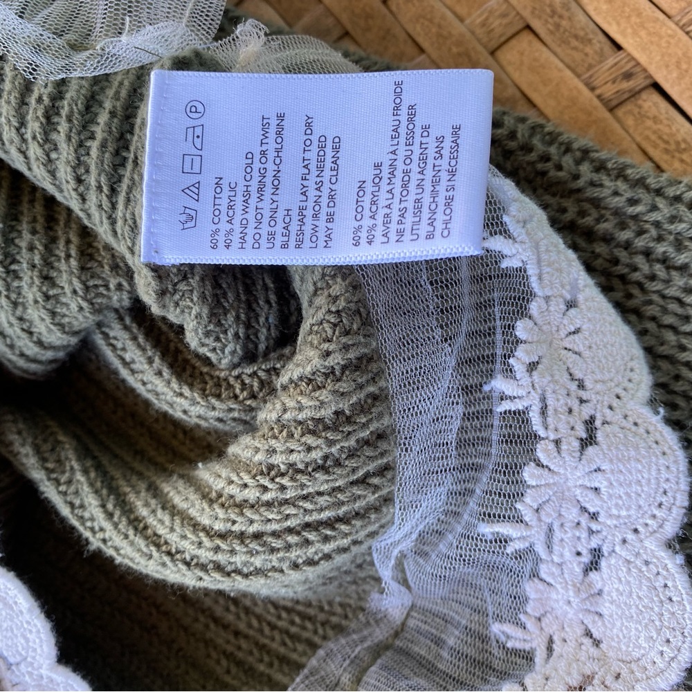 Kimchi Blue Knit Green Sweater with Cream Lace Fringe Size Small - Picture 5 of 5